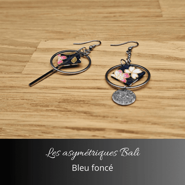 Boucles d'oreilles asymétriques Bali - Bleu foncé,rose