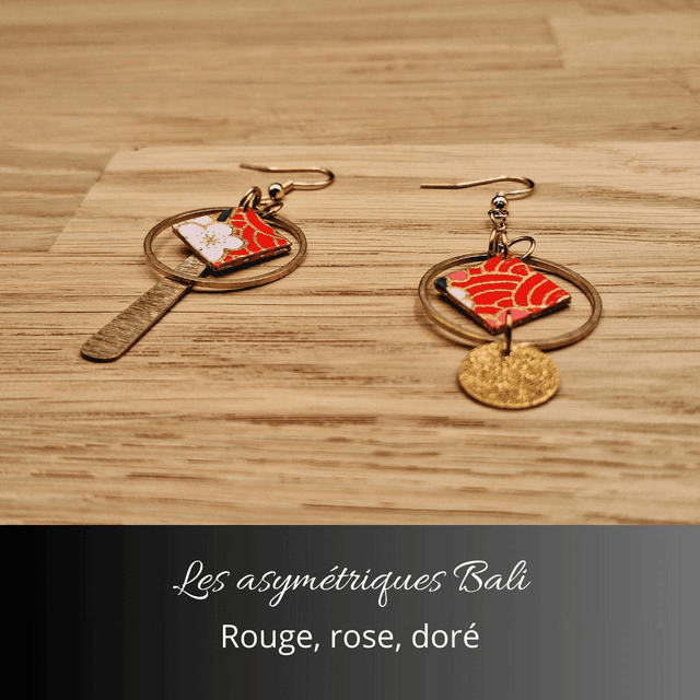 Boucles d'oreilles asymétriques Bali - Rouge, rose, doré