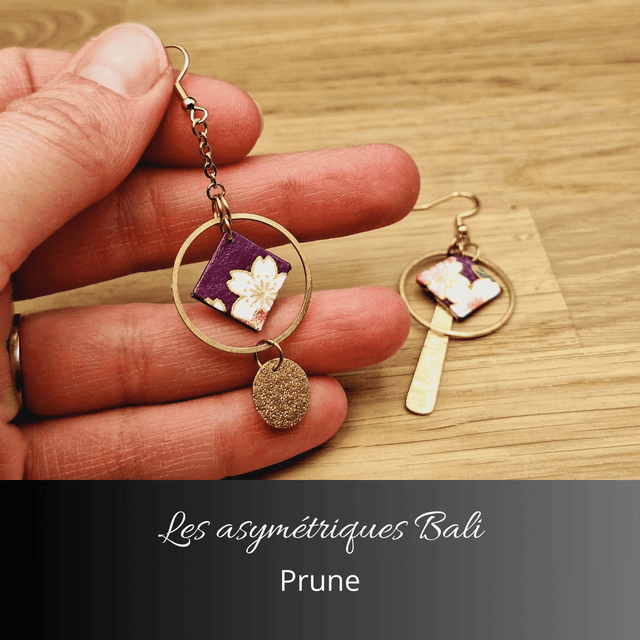 Boucles d'oreilles asymétriques Bali - Prune