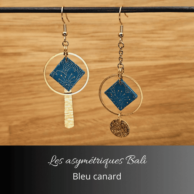 Boucles d'oreilles asymétriques Bali - Bleu canard