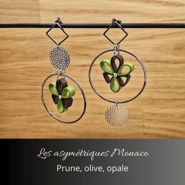 Boucles d'oreilles asymétriques Monaco - Prune olive et opale