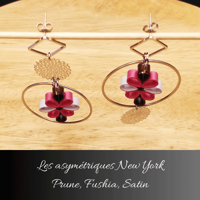 Boucles d'oreilles asymétriques New York - Prune fushia et satin
