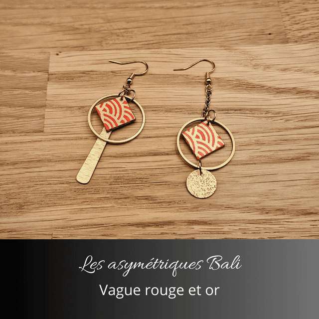 Boucles d'oreilles asymétriques Bali - Rouge, or