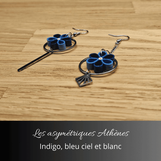 Boucles d'oreilles asymétriques Athènes - Indigo bleu ciel et blanc