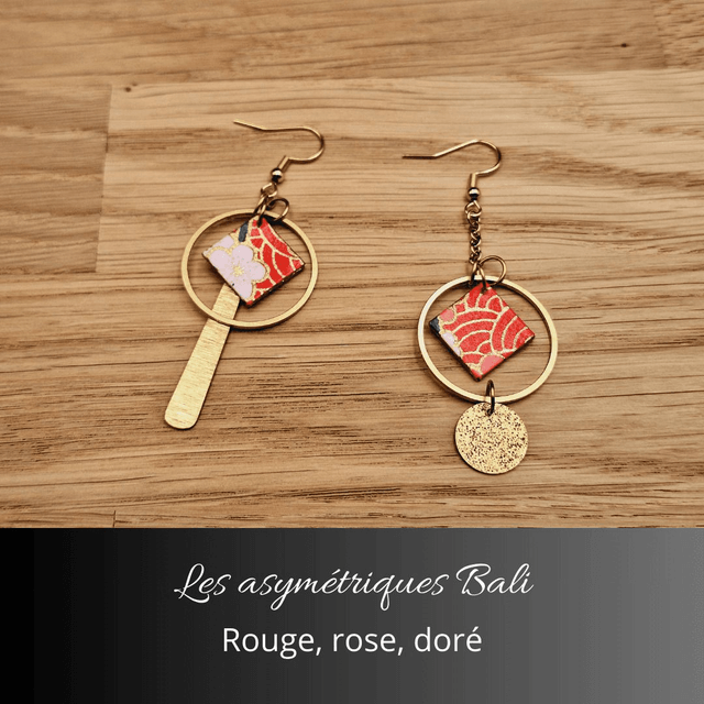 Boucles d'oreilles asymétriques Bali - Rouge, rose, doré